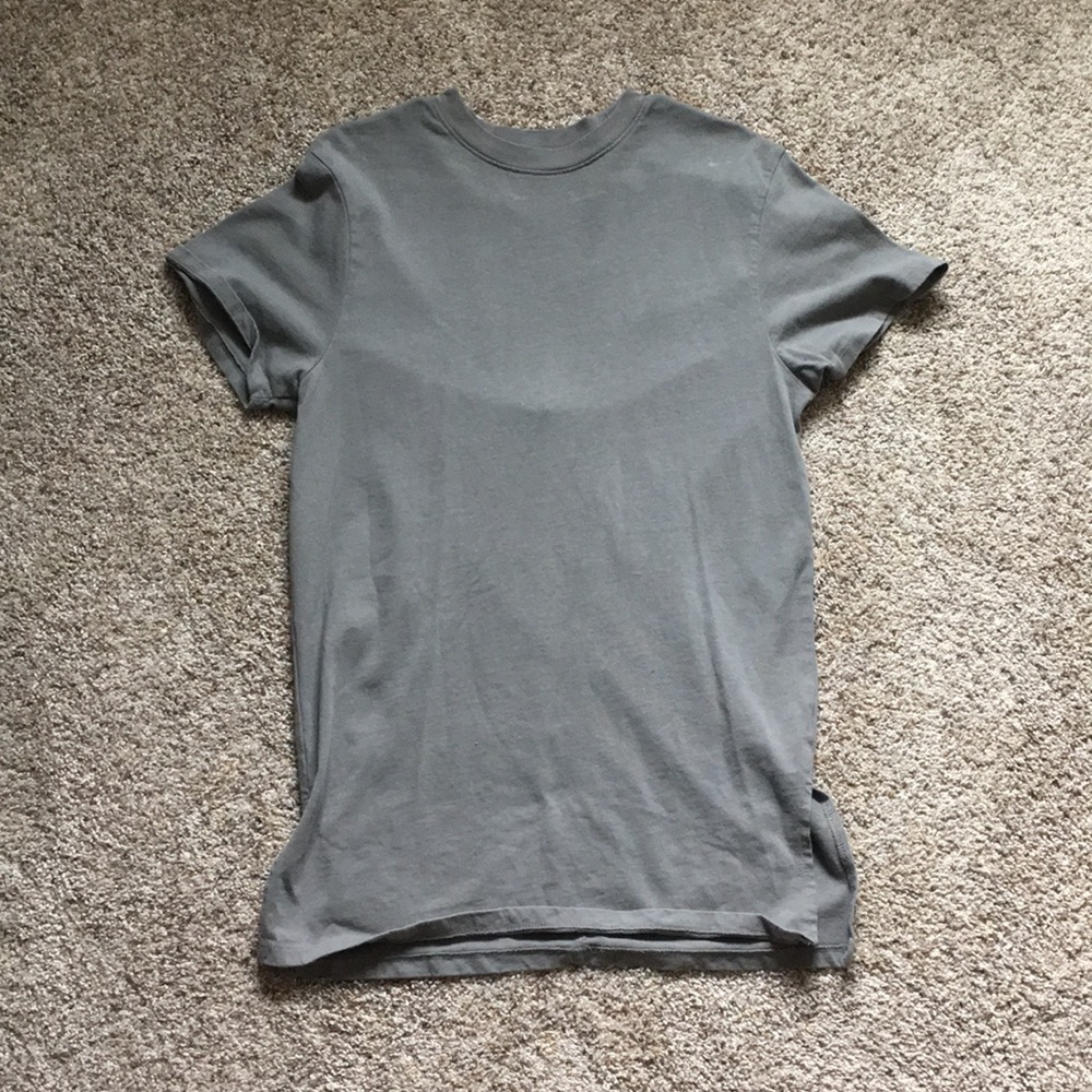 Fear of god essentials shirt small
